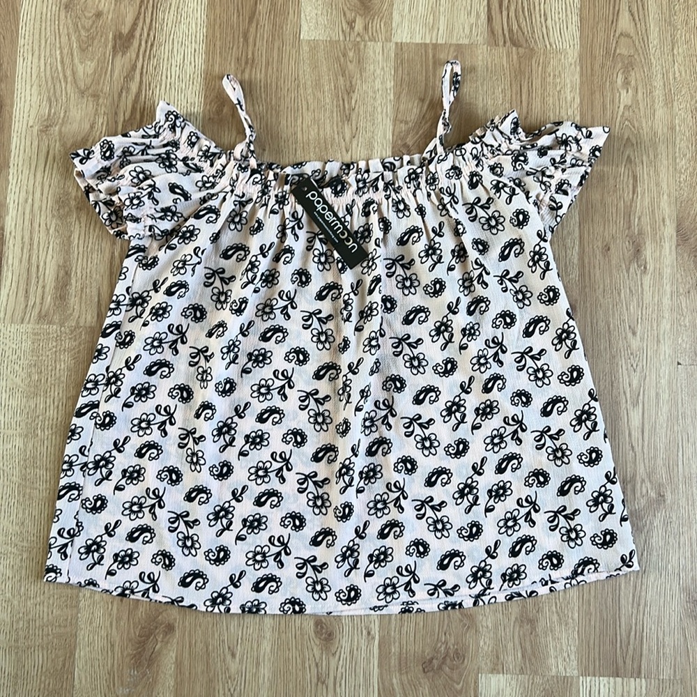 Papermoon Black and White Ruffled Blouse ⚫️
